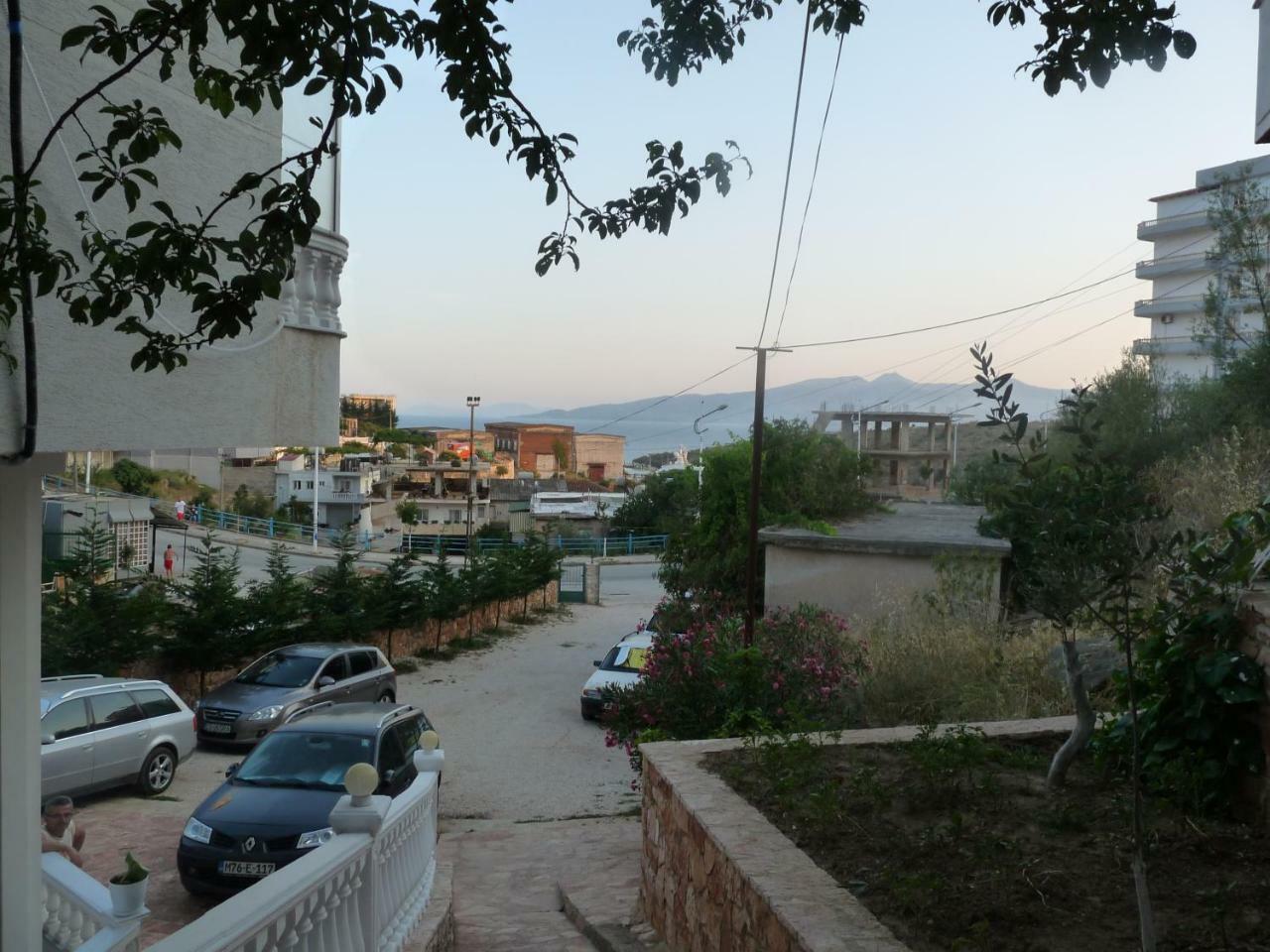 סרנדה Apartment Dejvi מראה חיצוני תמונה